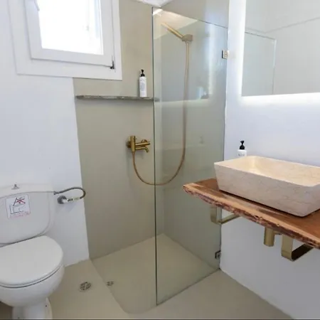 The Aegean 6 Bedroom Nearby The In Kanalia Area - By Hospirit Daire *